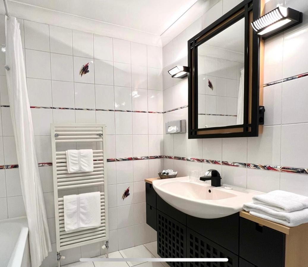 Promenade House Aparthotel Douglas Bagian luar foto