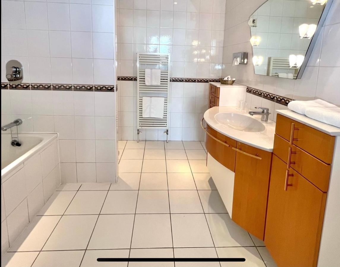 Promenade House Aparthotel Douglas Bagian luar foto