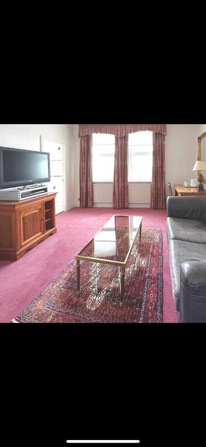 Promenade House Aparthotel Douglas Bagian luar foto
