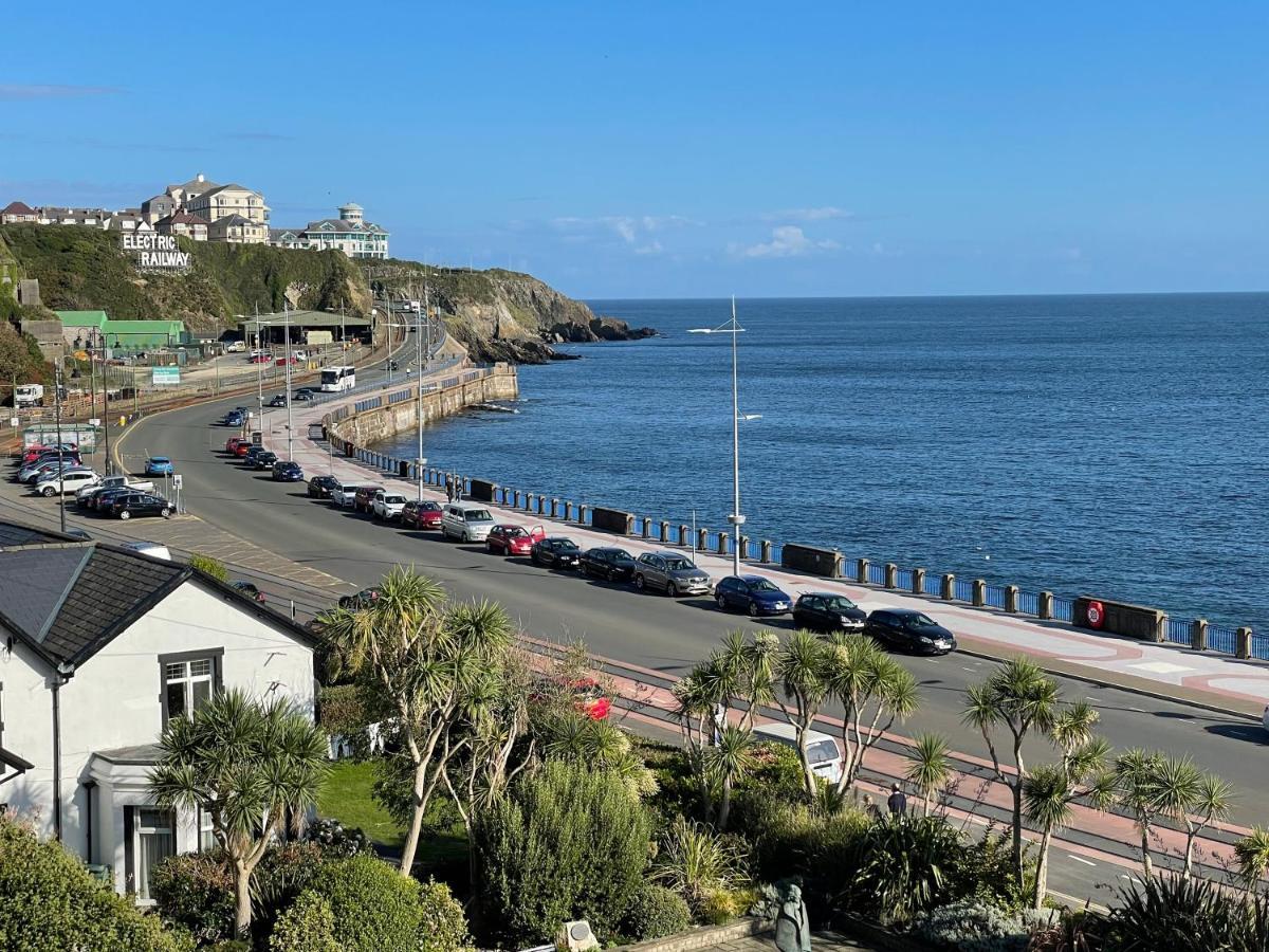 Promenade House Aparthotel Douglas Bagian luar foto